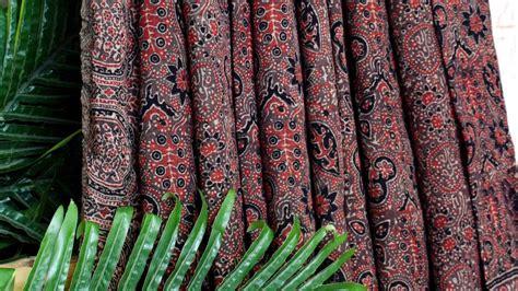 Download image about SP - Samudrika Pattu - Pure Silk Sarees  Pure silk sarees, Silk sarees, Checks saree Sarees-image